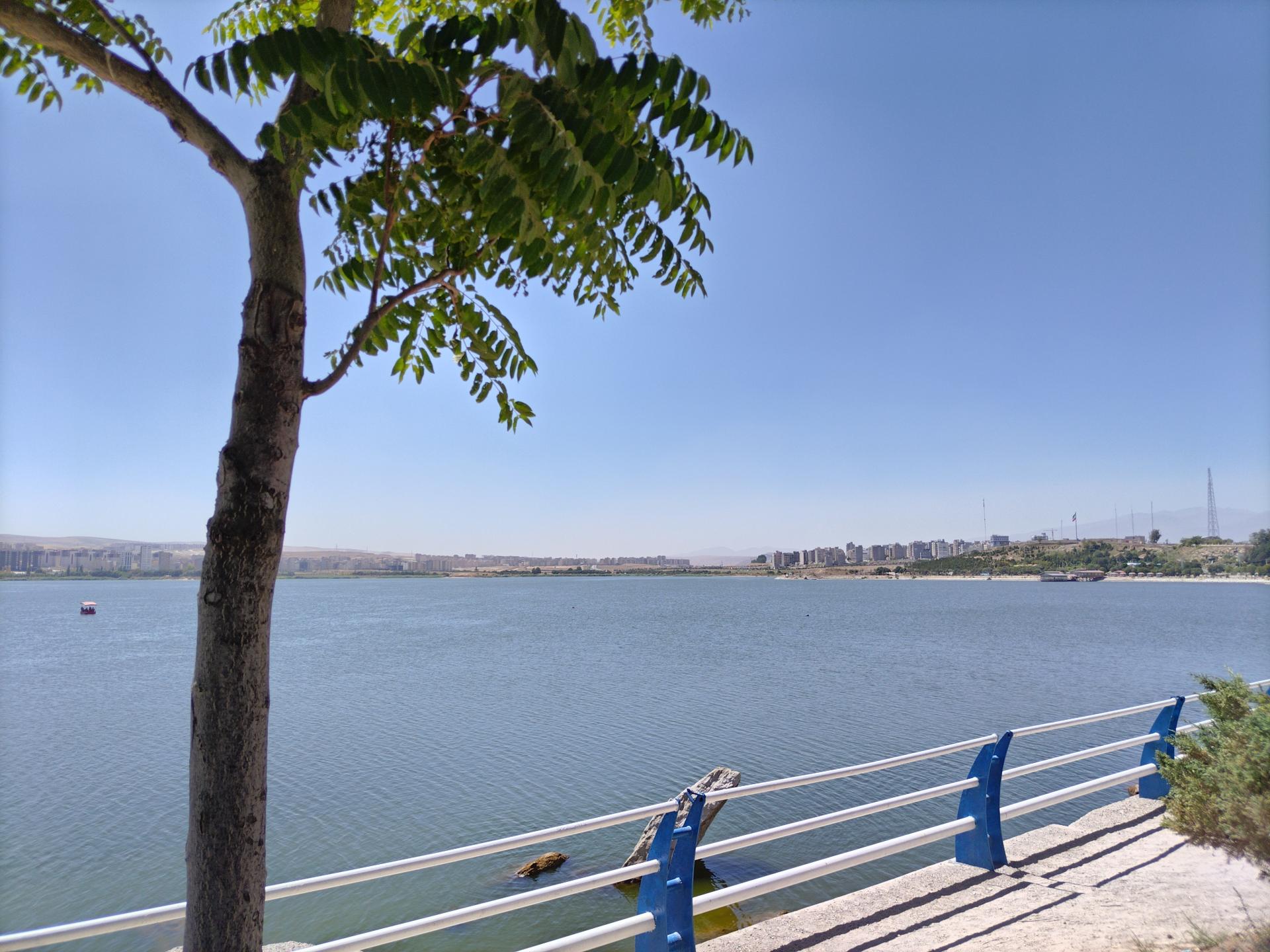 عکس مسیر دوچرخه سواری اطراف دریاچه شورابیل