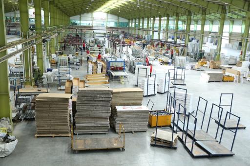 عکس کارخانه درب آسانسور یاران اتوماتیک