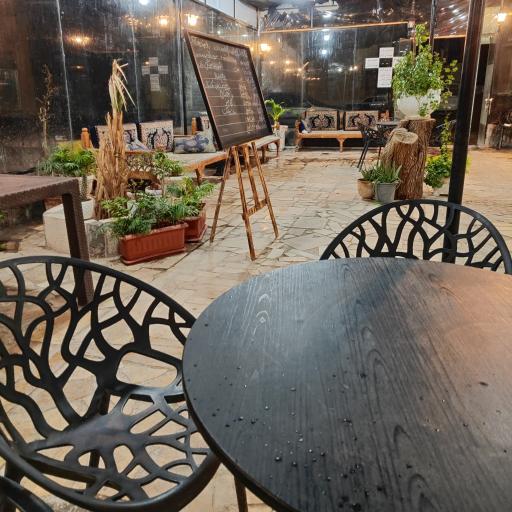 عکس سفره خانه حاتم