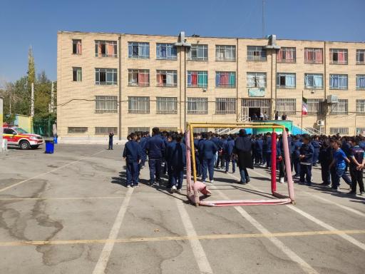 عکس دبستان دولتی پسرانه استاد شهریار