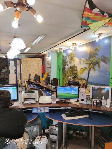 عکس خدمات کامپیوتر و کافی نت طهران