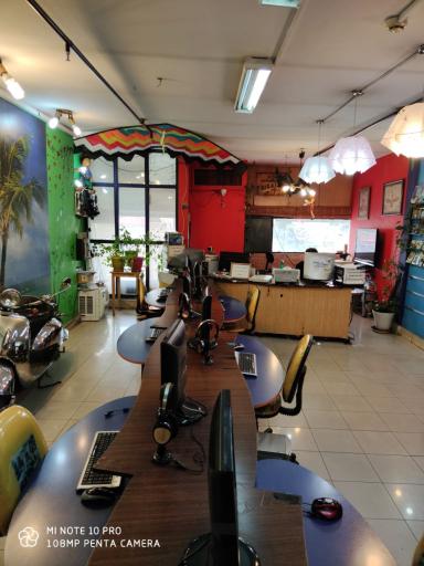 عکس خدمات کامپیوتر و کافی نت طهران