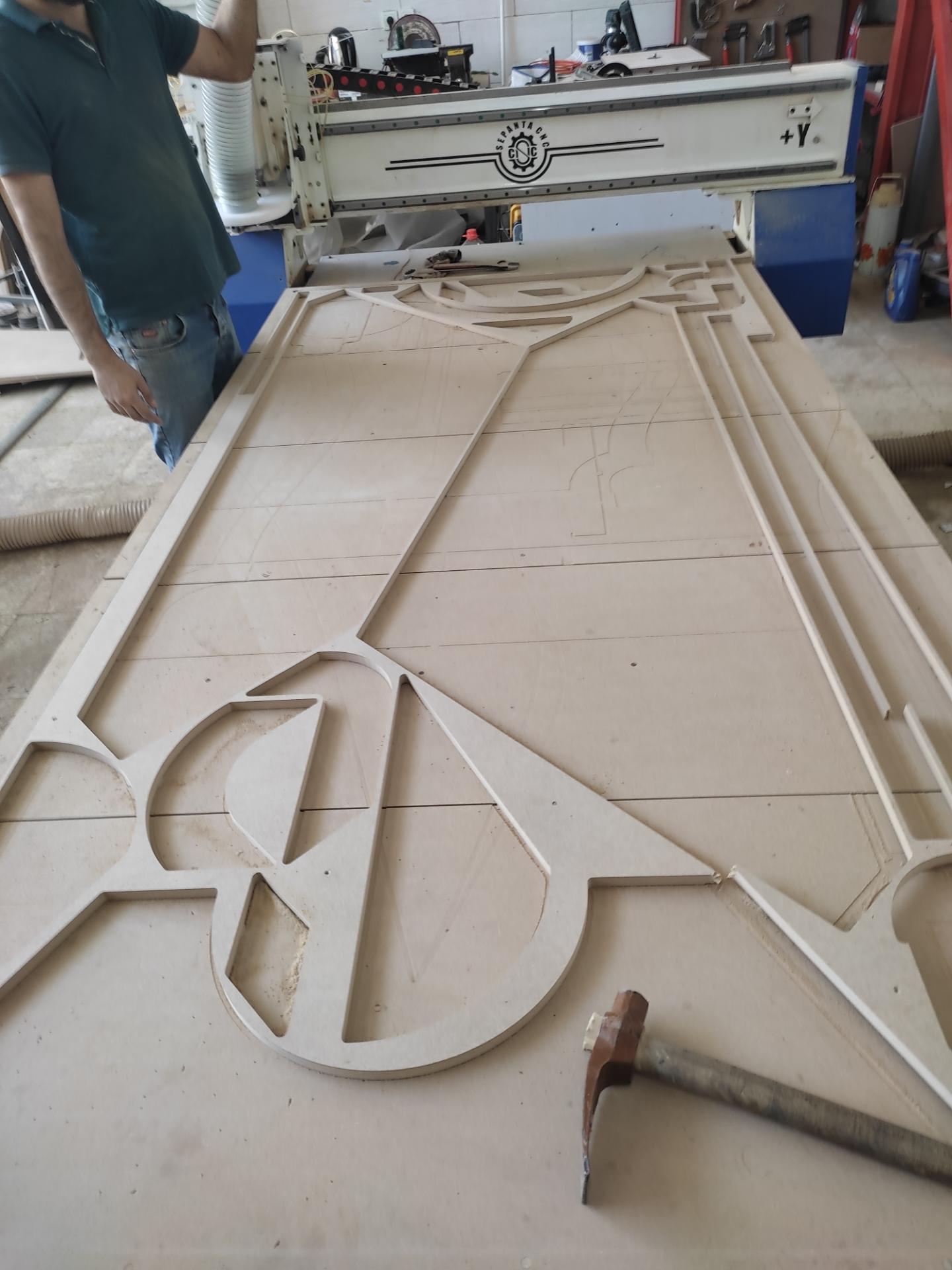 عکس خدمات cnc چوب و ام دی اف باوان