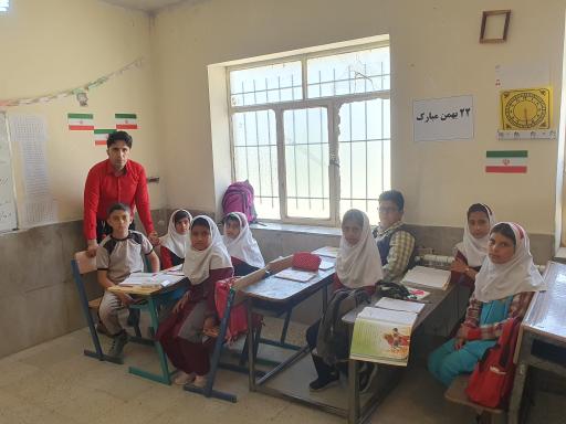 عکس دبستان شهید مدنی