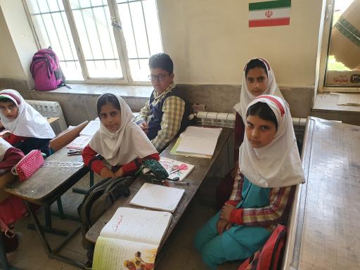 عکس دبستان شهید مدنی