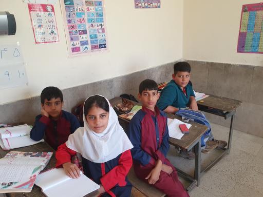 عکس دبستان شهید مدنی