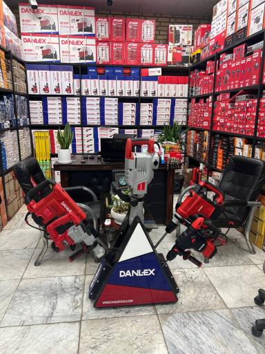 عکس فروشگاه آنلاین ابزار آلات ابزار باز