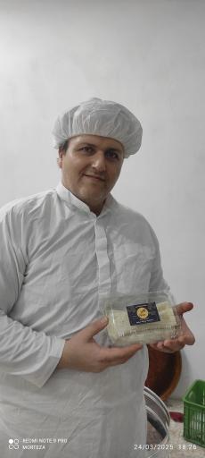 عکس رشته خشکار سنتی و شیری آقای خشکار