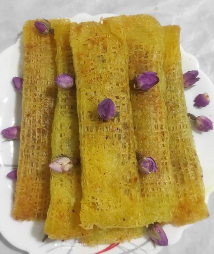 رشته خشکار سنتی و شیری آقای خشکار