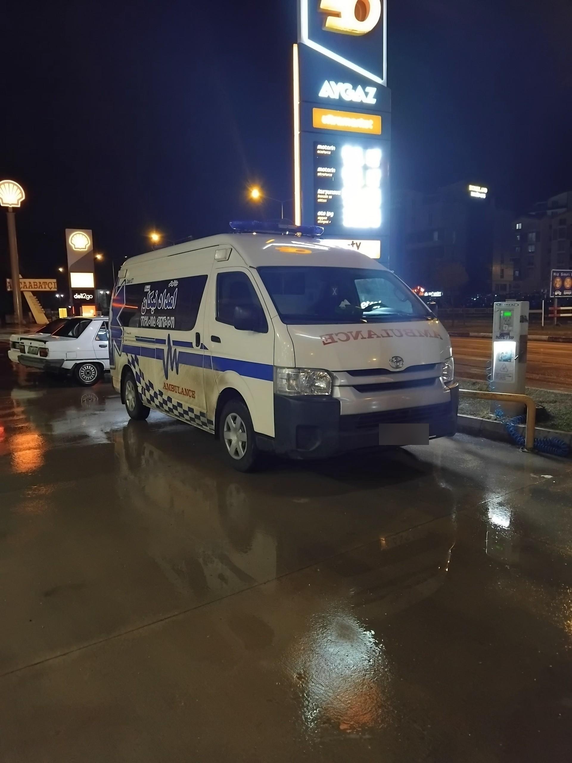 عکس آمبولانس خصوصی امداد نیکان