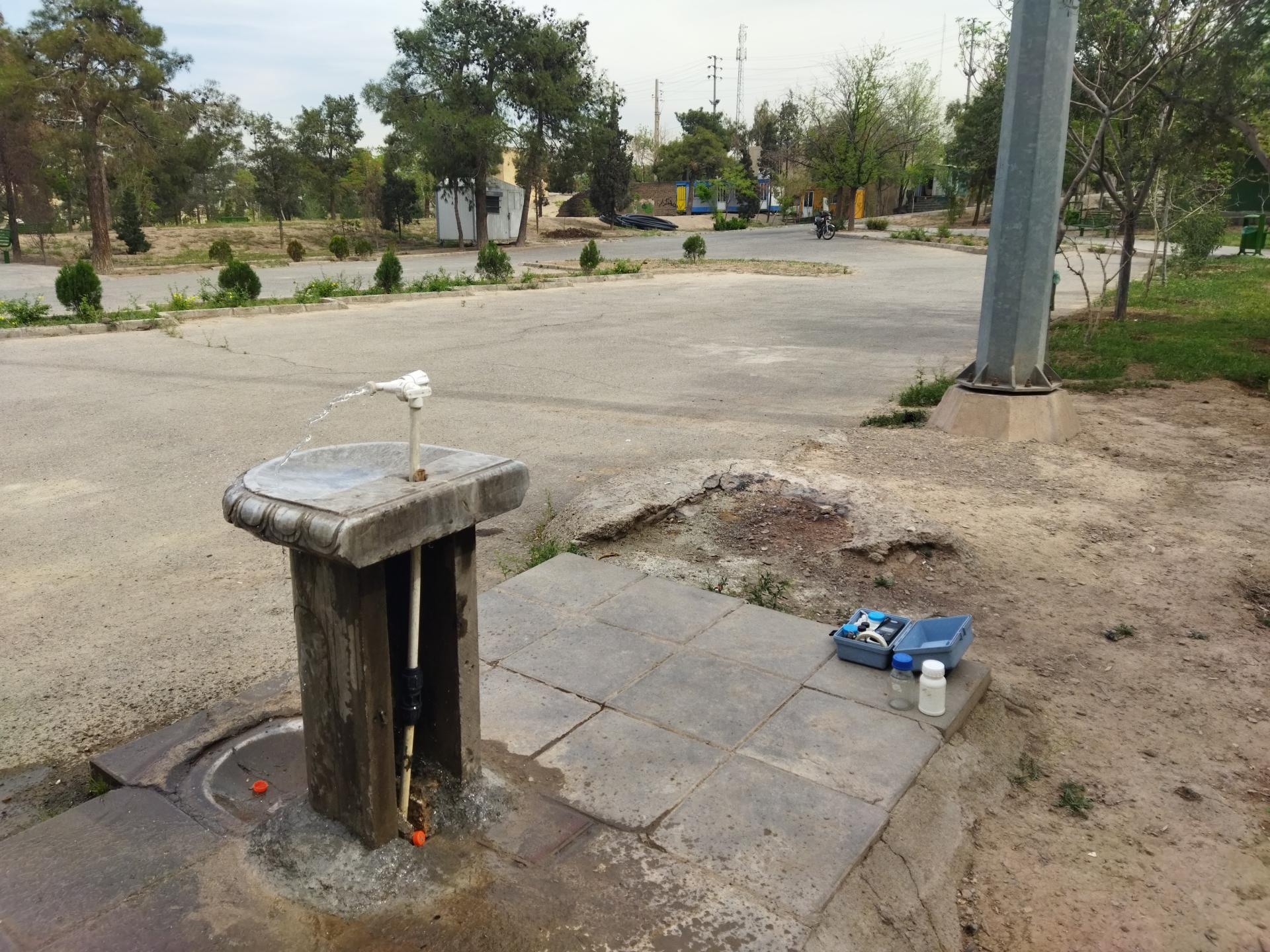 عکس سکوی آب آشامیدنی