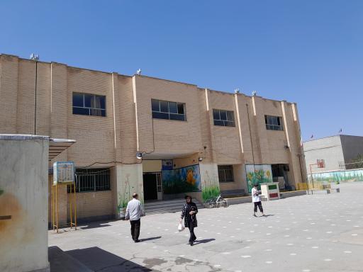 عکس دبیرستان پسرانه نوبت اول زنده رود