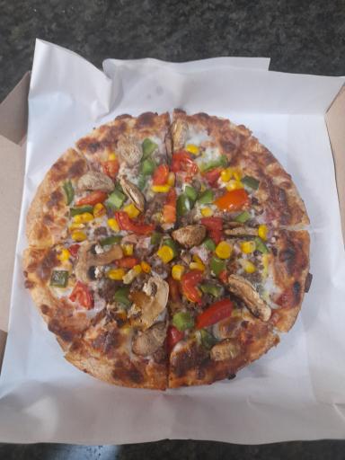 عکس پیتزا نوین