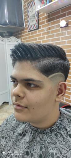 عکس پیرایش وحید