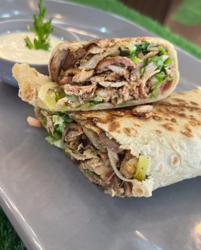 عکس رستوران شاورما لبنانی