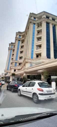 ساختمان اداری بیمارستان لاله