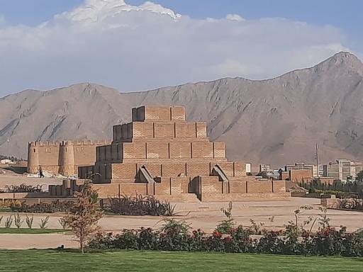 عکس چغا زنبیل مینی ورلد ملایر