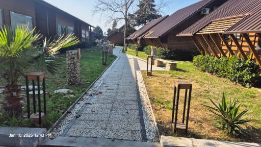 عکس هتل ساحلی میزبان 