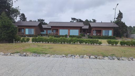 هتل ساحلی میزبان 