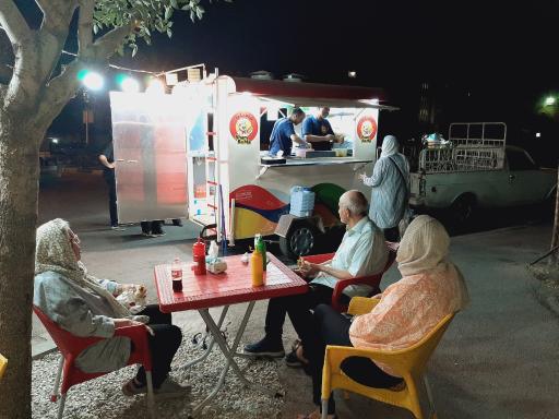 عکس فودتراک شام با ما