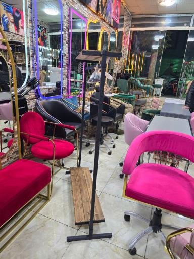 عکس تجهیزات آرایشگاه آرون 