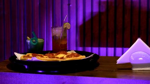 عکس کافه جگرکی راه بنفش