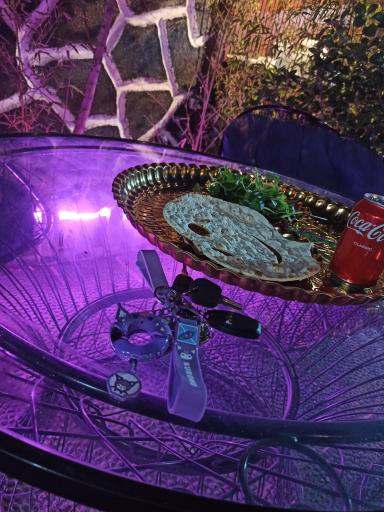 عکس کافه جگرکی راه بنفش