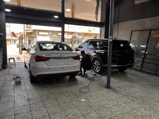 عکس شیشه دودی ساسان