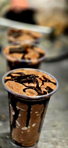 آبمیوه و بستنی بار