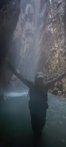 عکس آبشار رزکه 