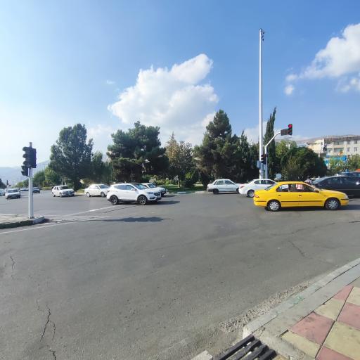 عکس فلکه اول شهران