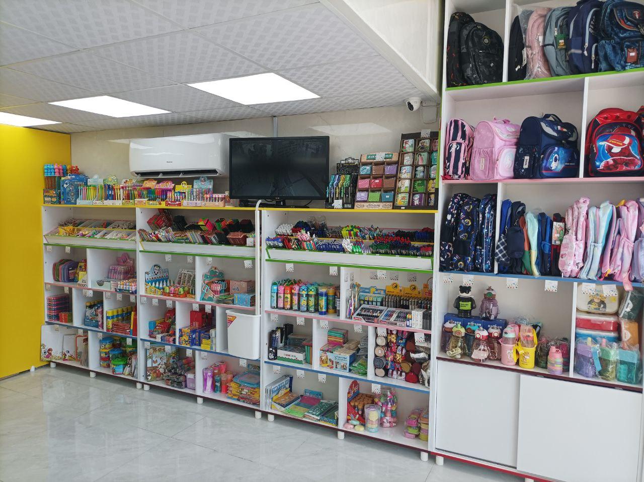 عکس لوازم تحریر کاغذرنگی