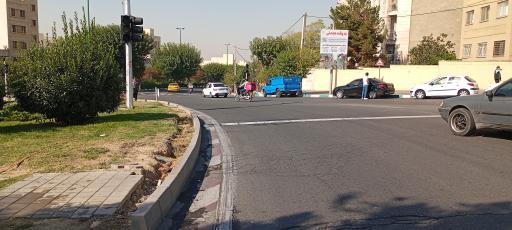 عکس فلکه اول شهران