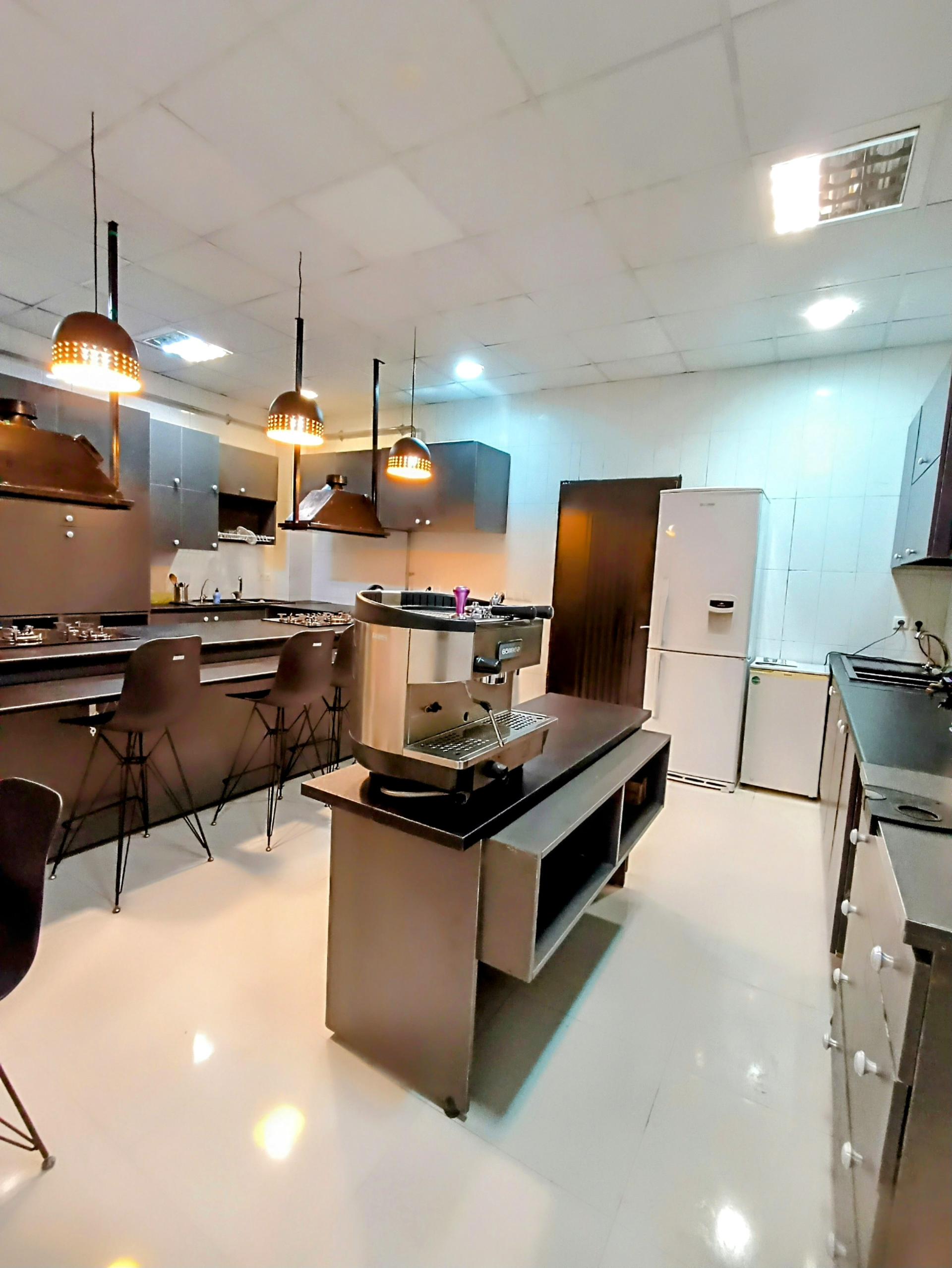 عکس کارخانه نوآوری گیلان 