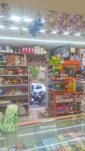 عکس سوپر مارکت بوستان