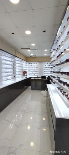 عکس عینک فروشی آی نور