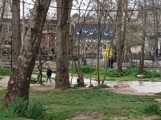 عکس باغ رستوران بهاران