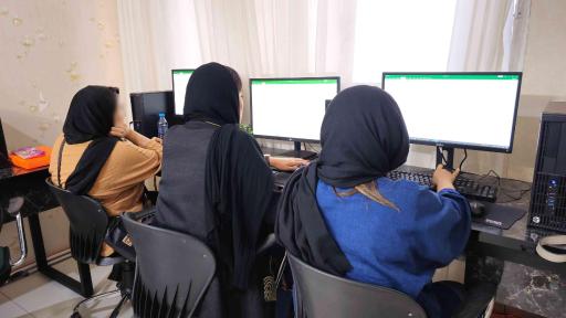 عکس آموزشگاه فنی و حرفه ای ققنوس