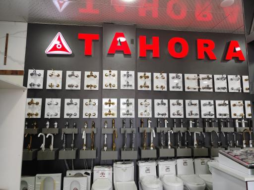 فروشگاه کاشی و سرامیک برادران تقی زاده