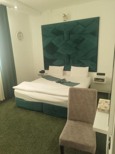 عکس هتل دربار مشهد