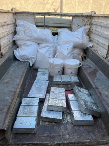 عکس تولیدی مواد اولیه آبکاری فلزات وحیدیان