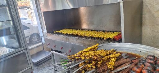 عکس تهیه غذای ارکیده خوش
