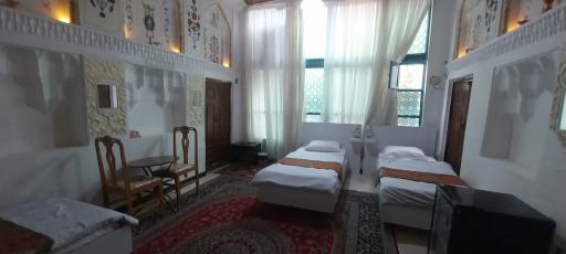 عکس بومگردی طاها