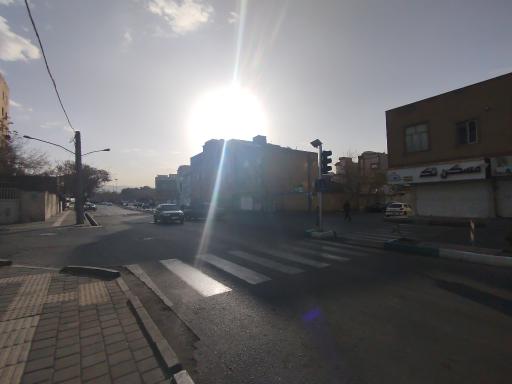 عکس مشاور املاک تک