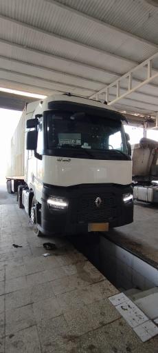 عکس تعویض روغن احمد 