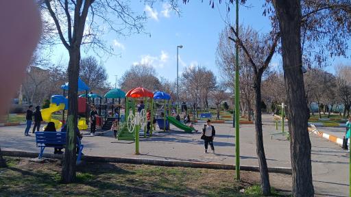 عکس زمین بازی کودکان پارک وحدت