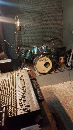 عکس استودیو  موسیقی زروان 