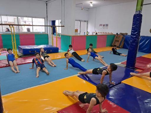 عکس باشگاه ژیمناستیک صیدگر (منیعات)