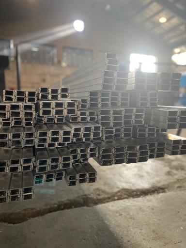 عکس پارس آلومینیوم مومنی 