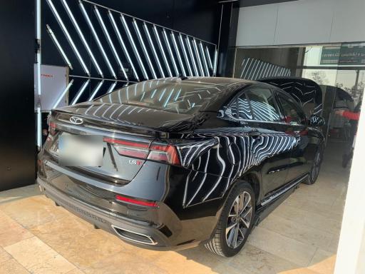 عکس کارشناسی و تشخیص رنگ عباسپور